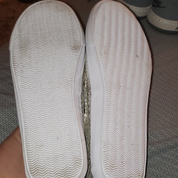 Sperry's - Picture 3 of 3